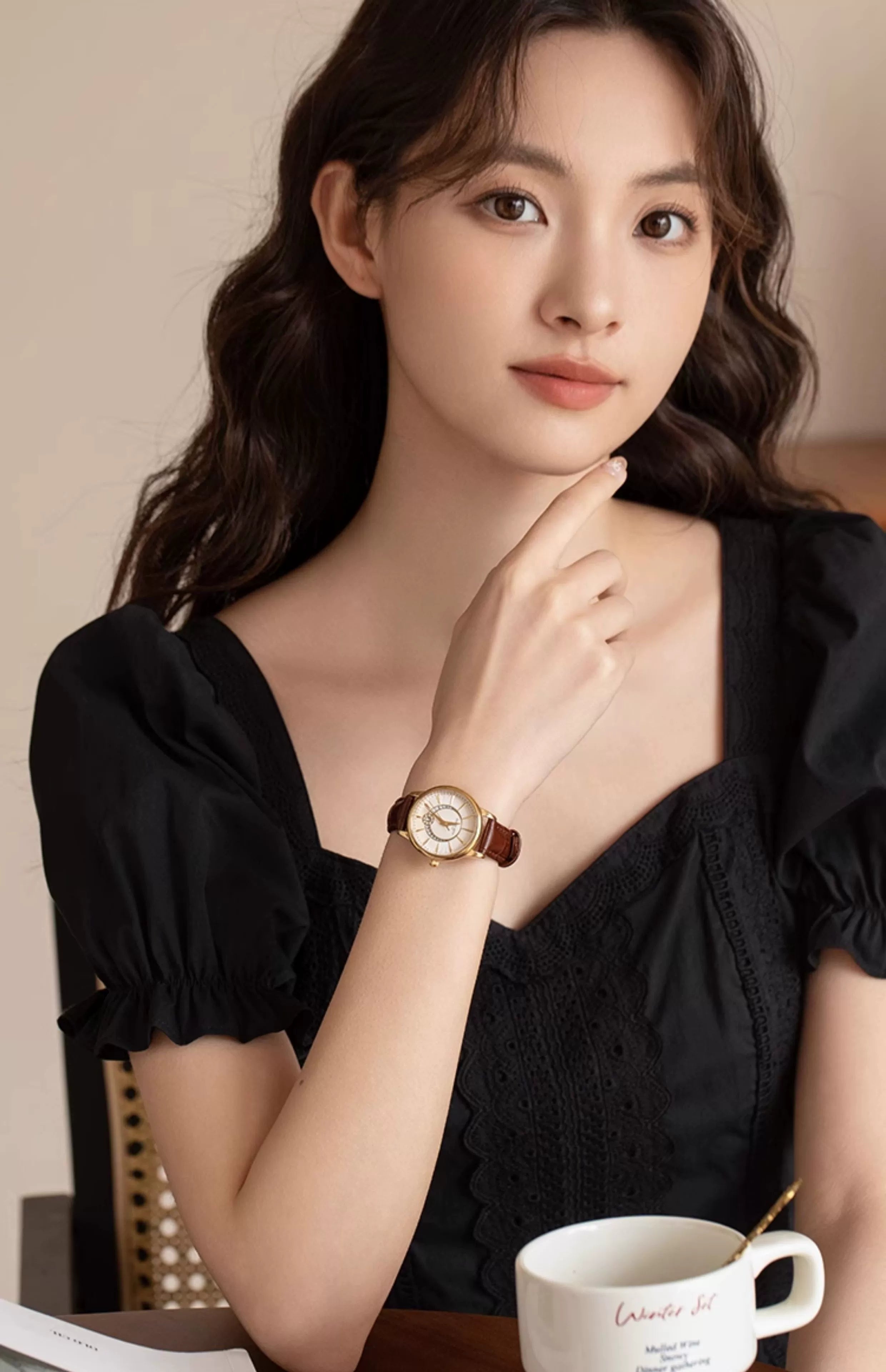 高端小金表2025新款正品复古女士手表防水名牌皮带轻奢小众送礼物