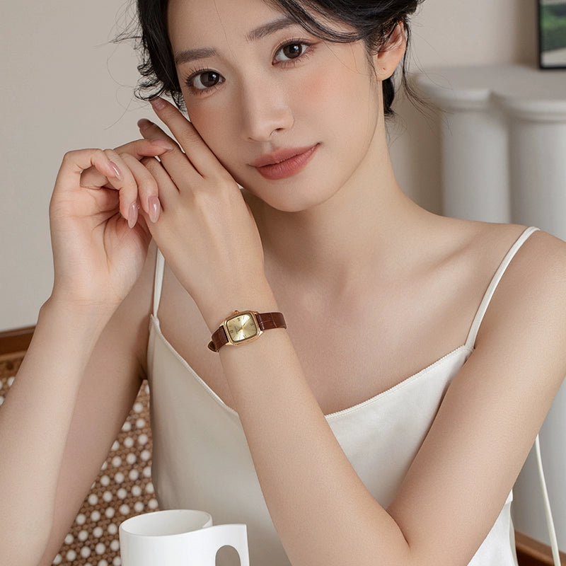 复古港风小金表2025新款手表女方形小众轻奢瑞士正品高级气质防水