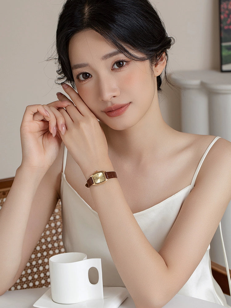 复古港风小金表2025新款手表女方形小众轻奢瑞士正品高级气质防水